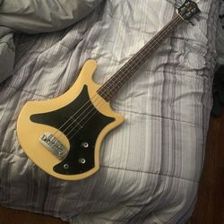 Vintage 1977 Guild B-301 Bass Guitar