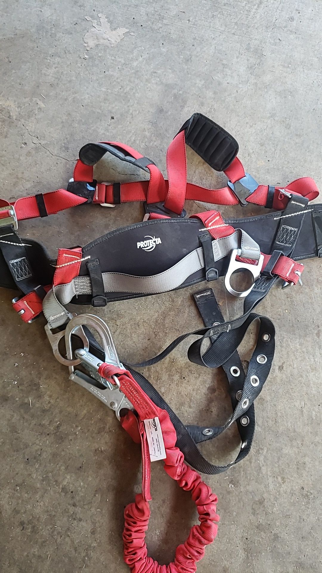 5 point harness and 6' lanyard