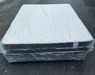 NEW MATTRESS FULL SIZE PLUSH WITH BOX SPRING