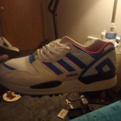 Accor Maken piek Adidas Torsion Zx Brand New Size 11.5 Blue,White,Pink for Sale in Portland,  OR - OfferUp