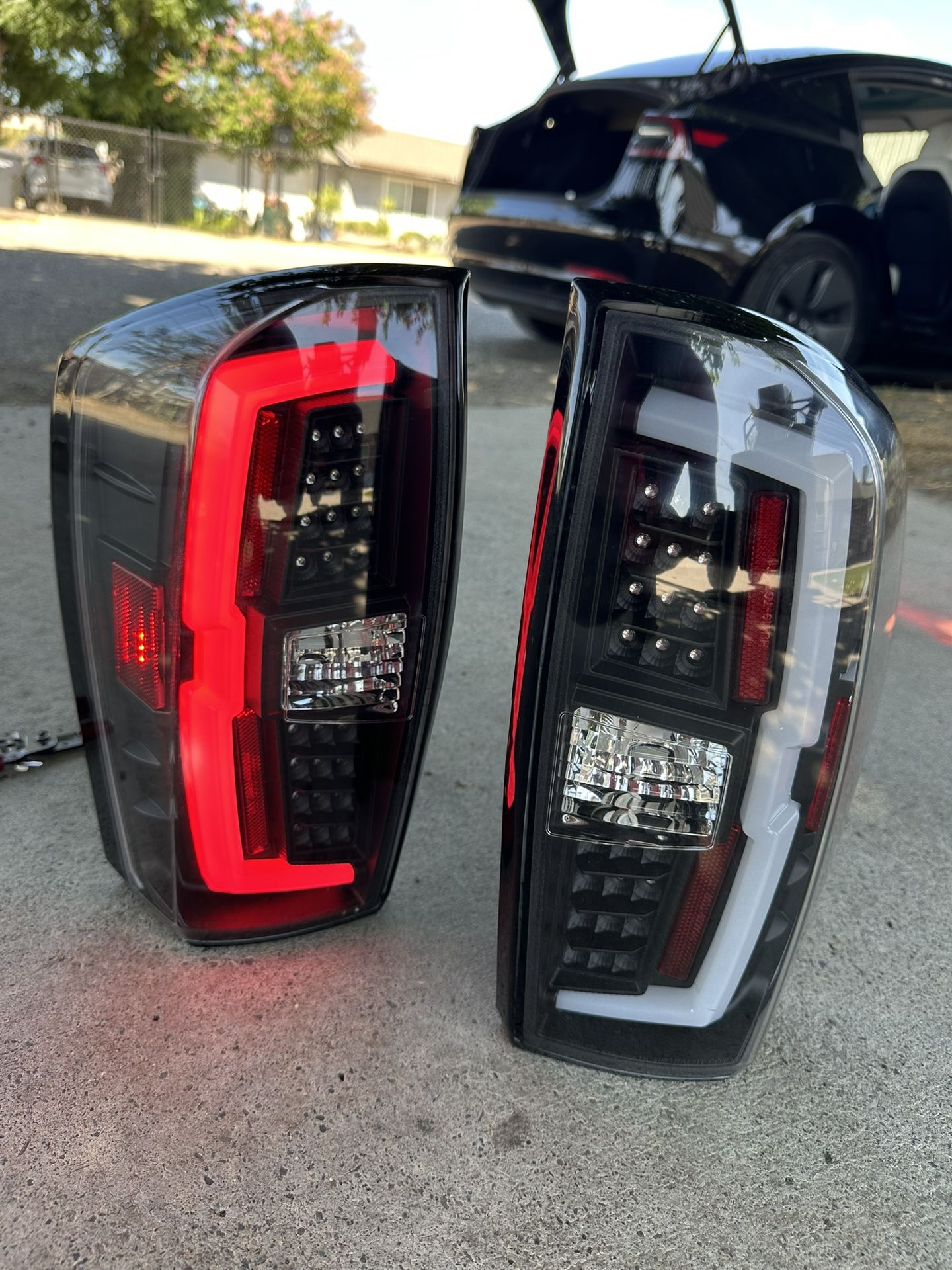 16-23 Toyota Tacoma LED Taillights New