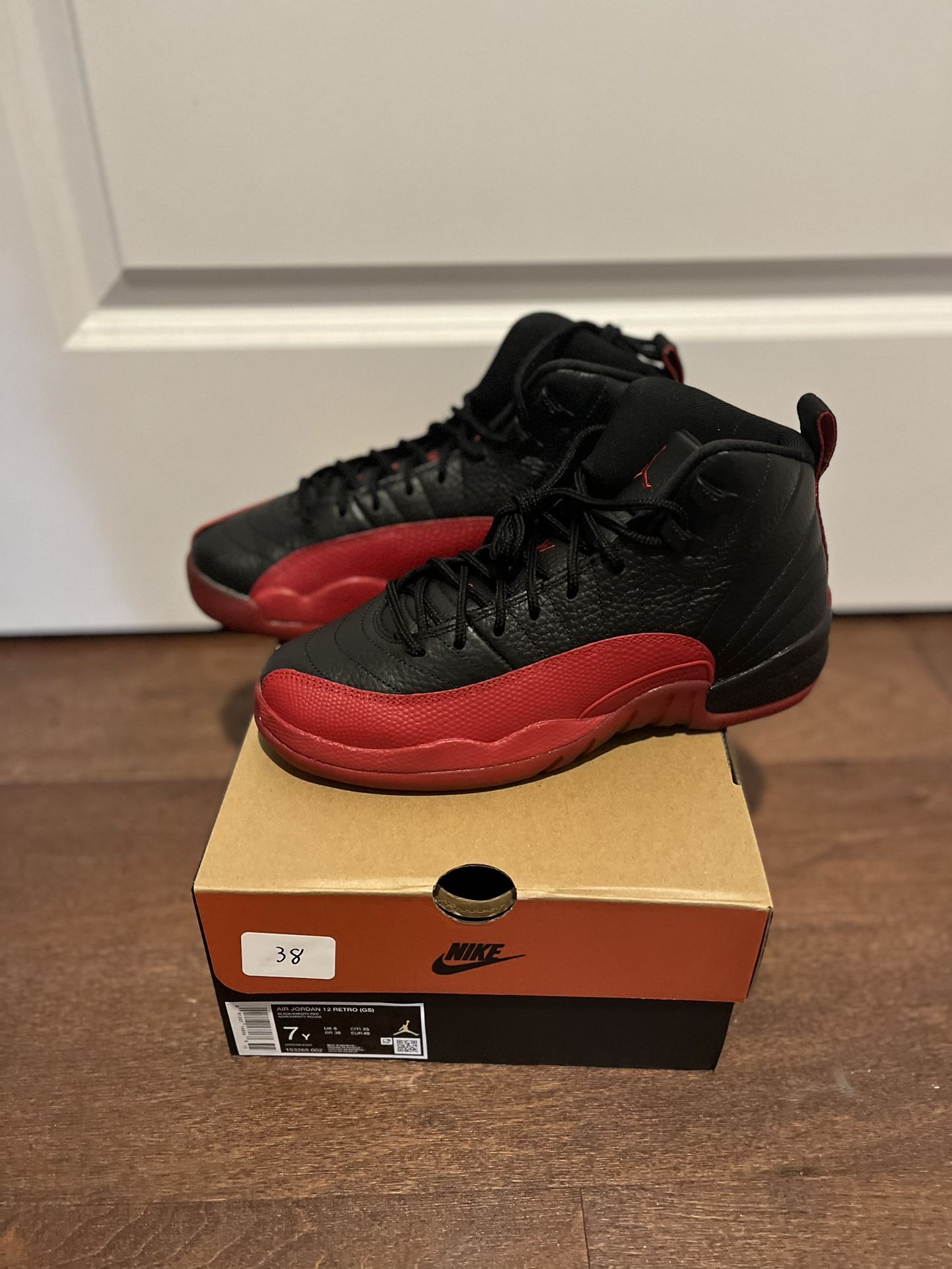 Jordan 12 Flu Game - Size 7y
