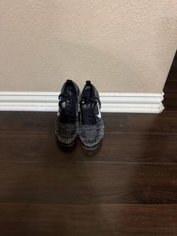 Women’s Nike Air VaporMax Fly knit – Size 6