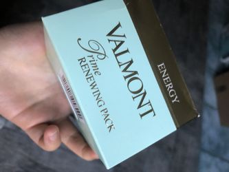 Valmont renewing pack