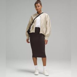 Lululemon Nulu Slim-Fit High-Rise Skirt