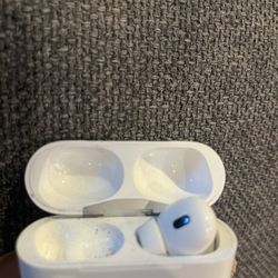  only right Air pod pro 1st gen 