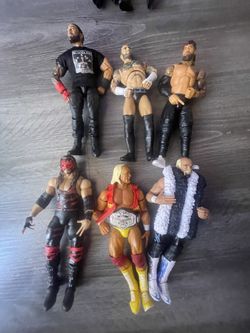 Wwe figs with accessories