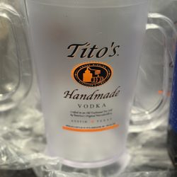 6 Plastic Beverage pitchers 