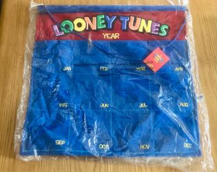 1999 Warner Brothers Looney Tunes Wall Hanging Calendar