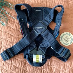 BabyBjorn Mini carrier