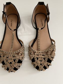 Women Flat Size: 7