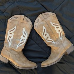 Women’s Cowboy Boots Size 11
