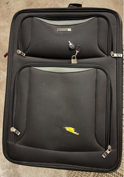 Travel Gear large Suitcase