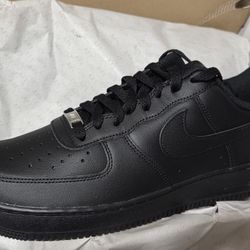 🔥NIKE AIR FORCE 1'S MEN'S SIZES 11 & 13 BOTH NEW W/BOX, 💲90 EACH  TAKES THEM🔥