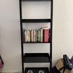 Leaning Shelf