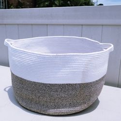 LAUNDRY BASKET  (15"X14")