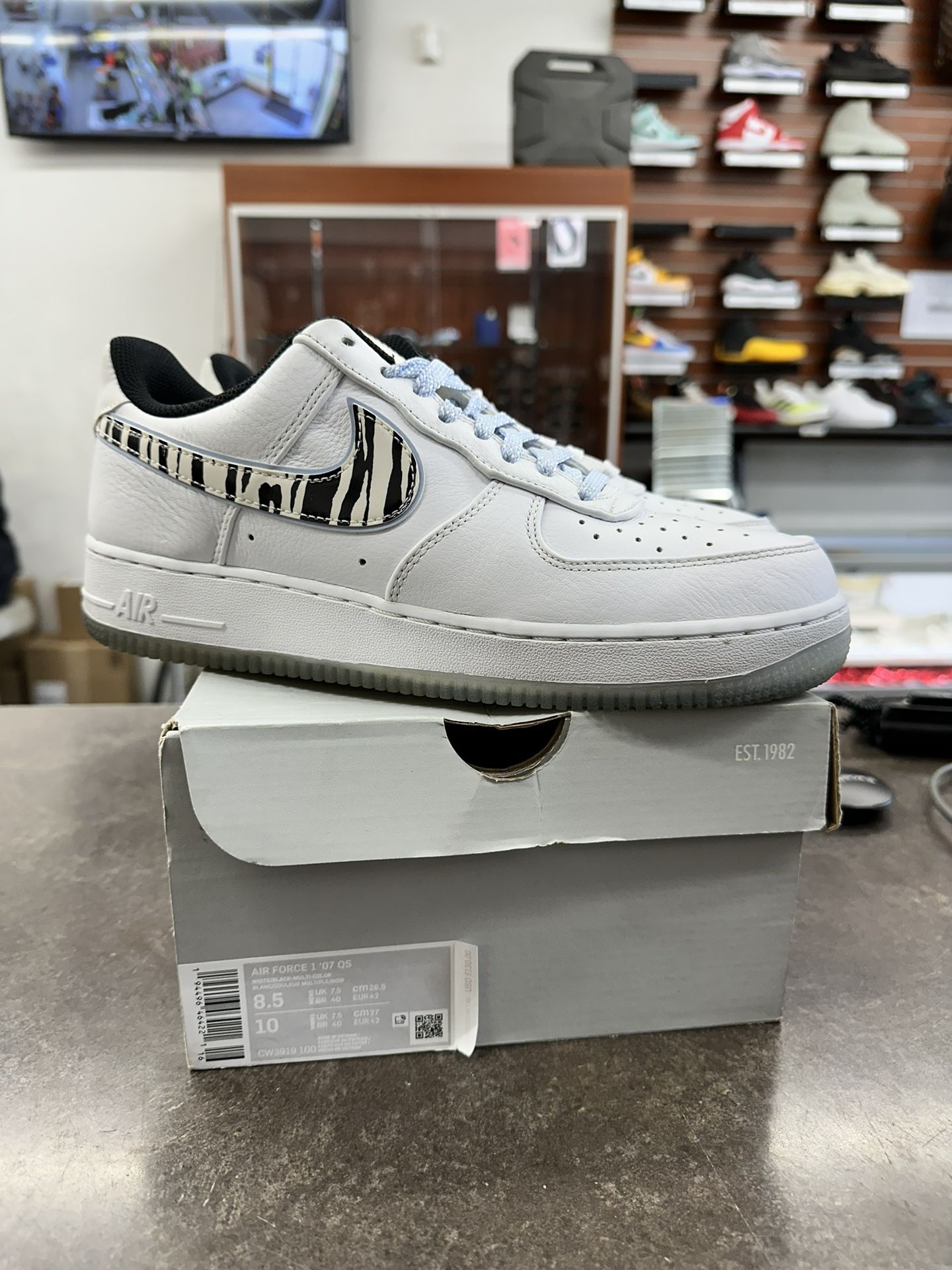 Nike Air Force 1 South Korea Size 8.5