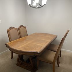 Great Quality Dining Room Table (6-12 People)