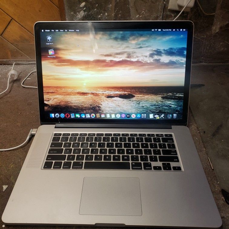 15" Retina MacBook Pro Quadcore With Logic Pro And Final Cut