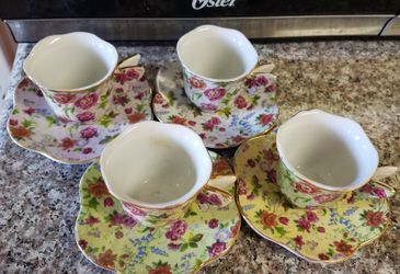 New 8 Pieces Tea set Butterfly. Brand Formalities.