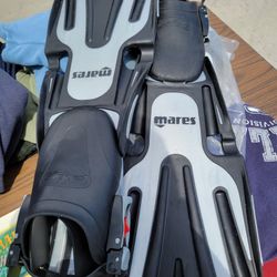 Mares Scuba Diving Fins