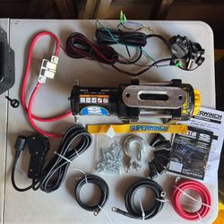 * SUPERWINCH LT4000 ATV*