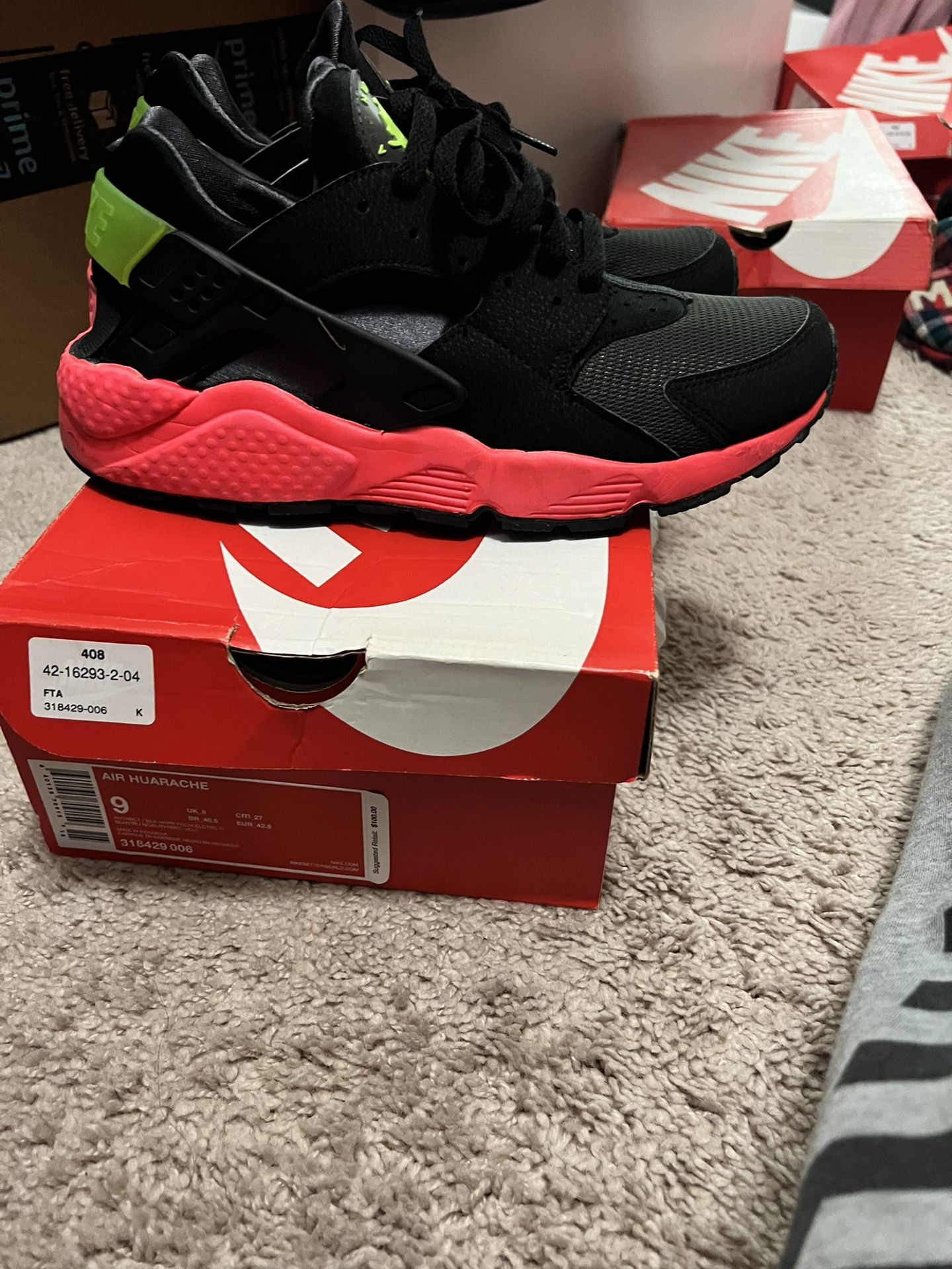 Nike Huraches Size 9men/10.5 11women