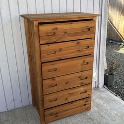 Wood draw chest