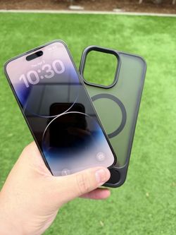 iPhone 14 Pro Max 128  GB  Pristine  Condition Like New !   UNLOCKED use any carrier.  Hablo Espanol.