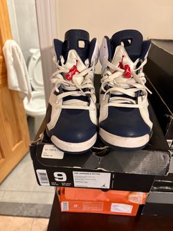 Air Jordan 6 Retro “Olympic” — Size 9