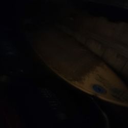 40 $ 6 Foot Surf Board 