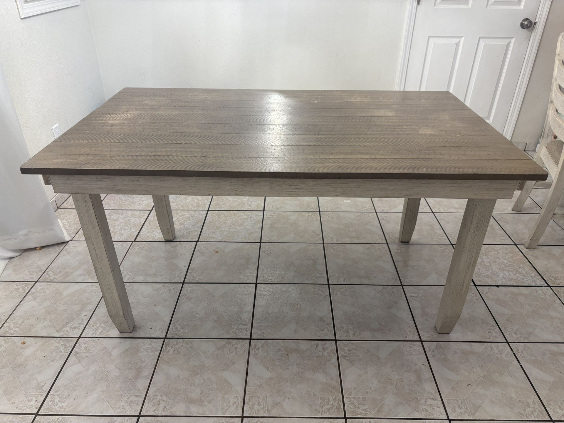 Dinning Table