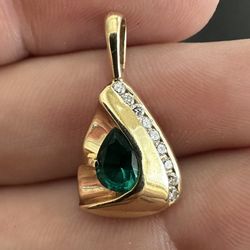14k Sold Yellow Gold Natural Diamond And Emerald Pe