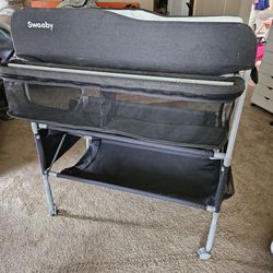 Sweeby Portable Changing Table $80