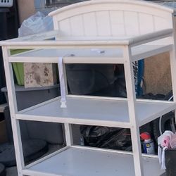 free changing table 