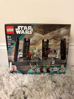 LEGO Star Wars: Ahsoka Tano's Duel on Peridea (75385)