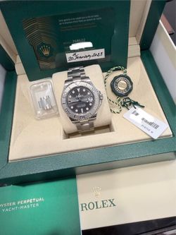 Yachtmaster 37 rhodium dial box papers