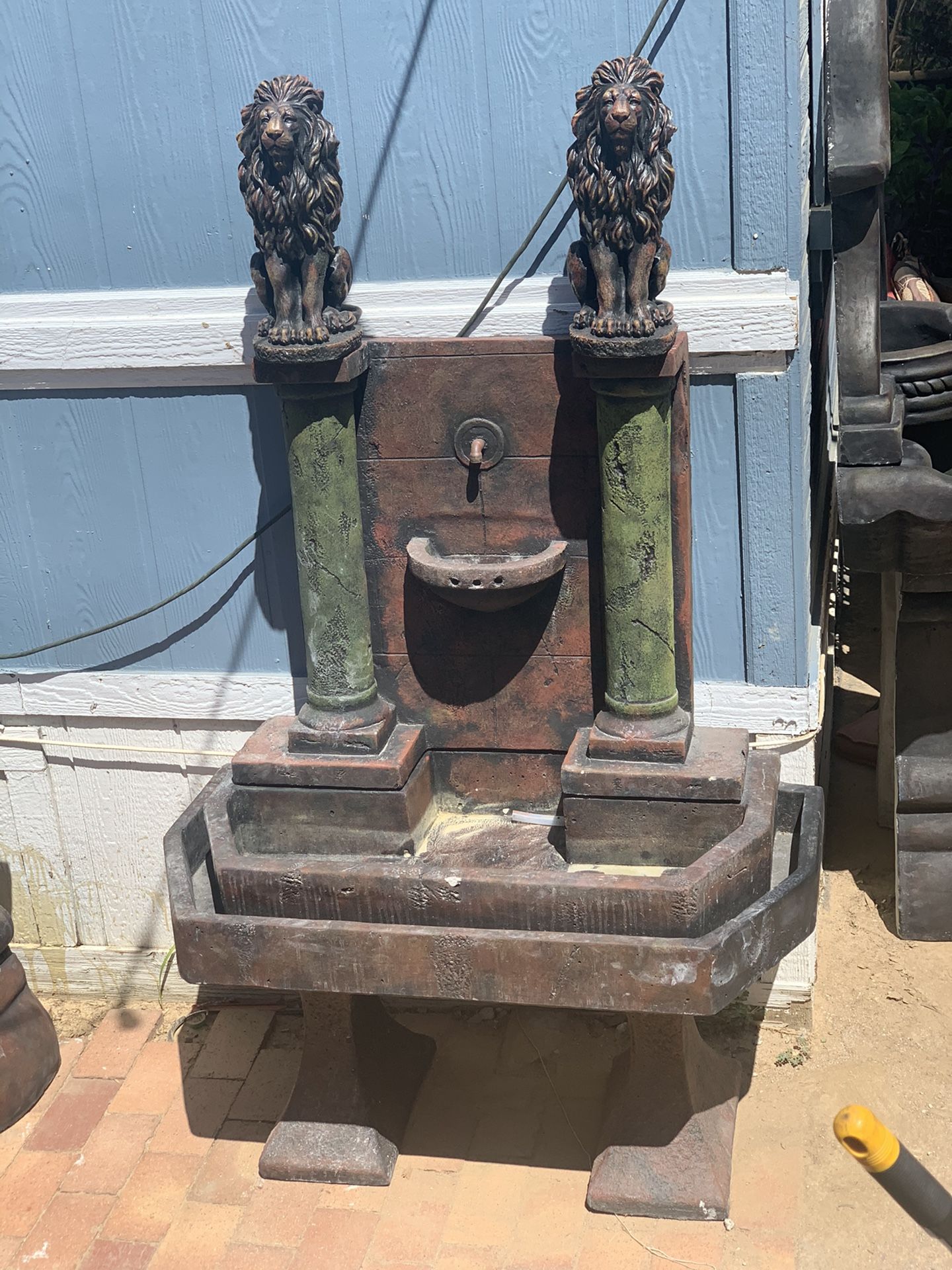 Concrete Patio Water Fountain With Lions