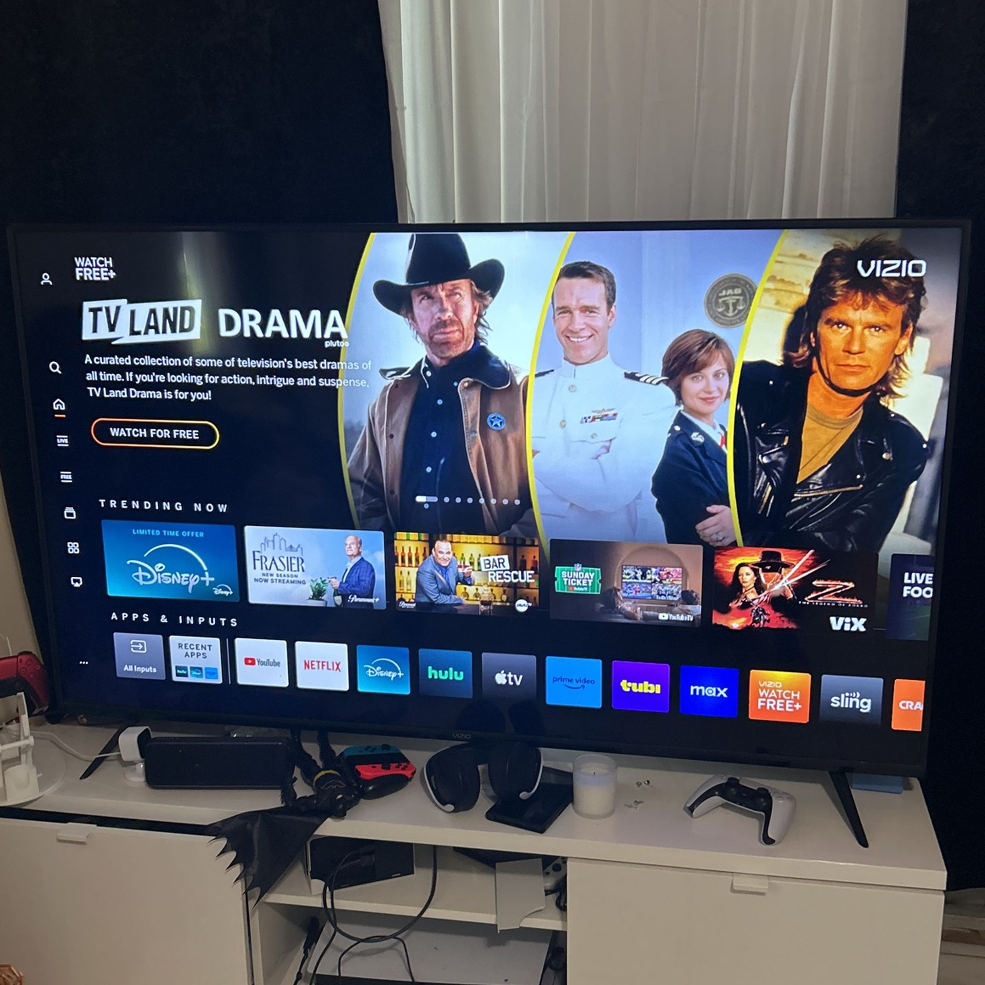 Vizio 65 Inch Smart Tv for Sale in El Cajon, CA OfferUp
