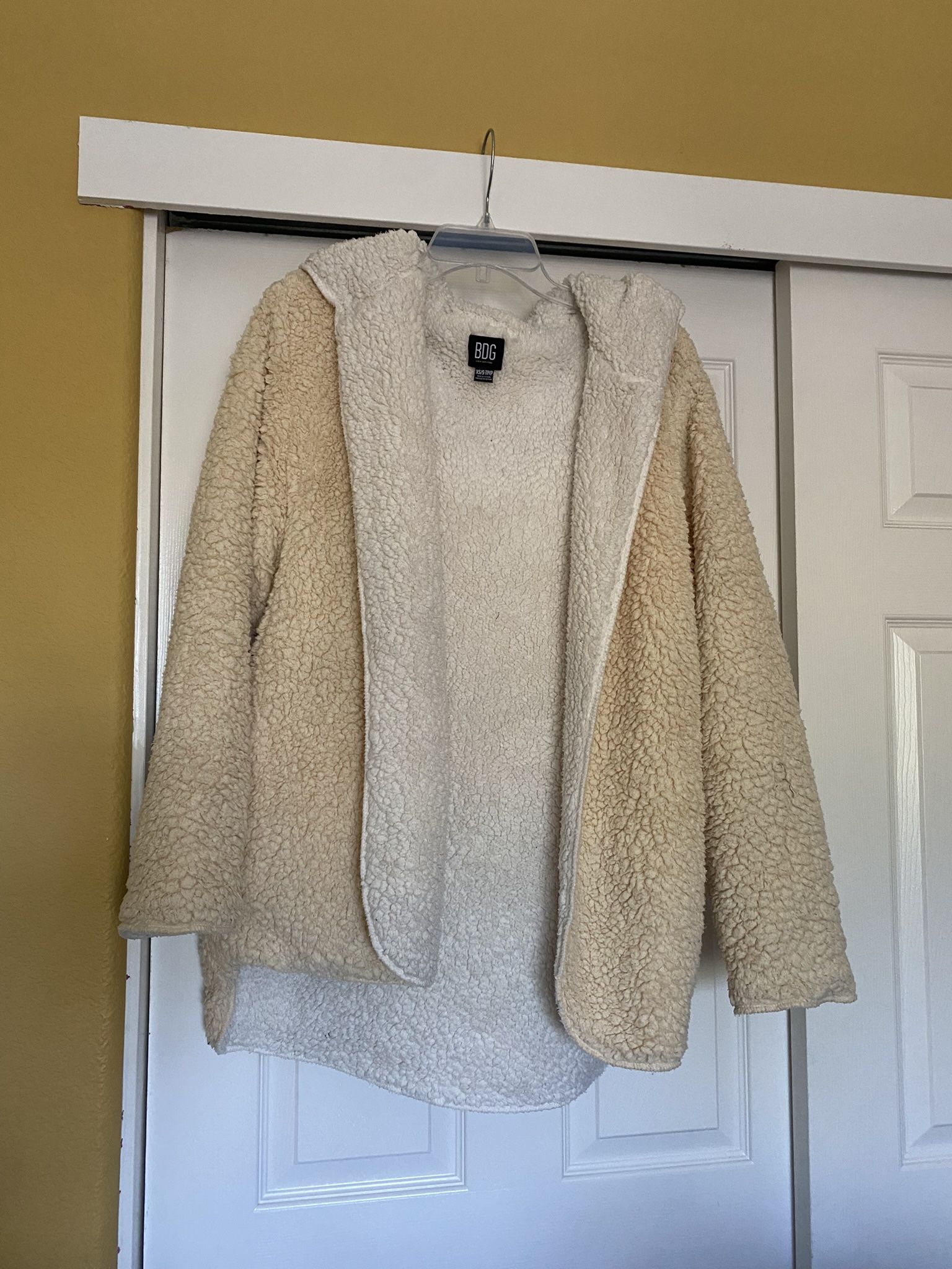 BDG Urban Outfitters Teddy Sherpa Open Front Jacket XS Small