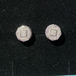  1/10 CTW DIAMOND 925 STERLING SILVER EARRING