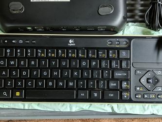 Logitech Revue + K700 Digital HD Media Streamer + Keyboard Working W/ Adapter
