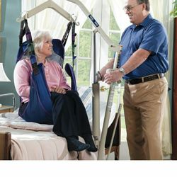 NEW SEALED BOX
Invacare Lightweight Hydraulic Patient Lift, White, 450 lb. Weight Capacity, 9805P, Beige
