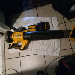 DeWalt Leaf Blower 