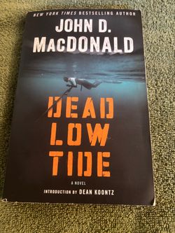 Dead Low Tide by John D. MacDonald Paperback