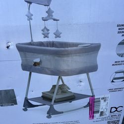 ROCKING BASSINET 