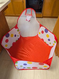Ball Pit with Basketball Hoop (Balls Included)