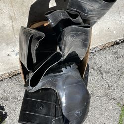 Rubber boots Wellingtons four pairs
