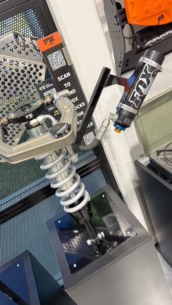 Fox Factory Race Series Suspension 4Runner