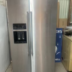 REFRIGERATOR KITCHEN AID
